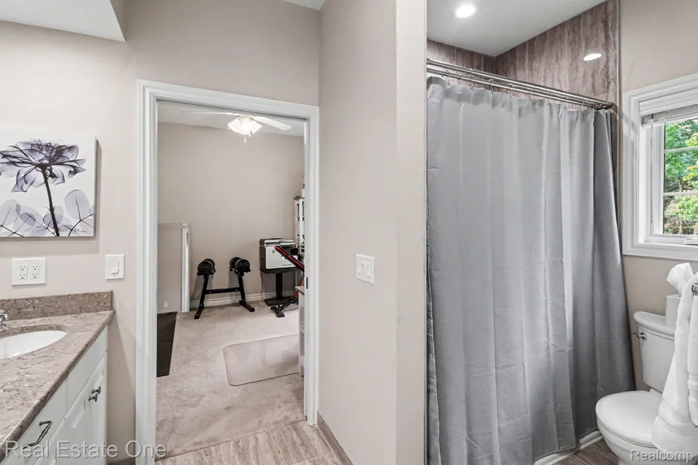 1755 Gray Twig Lane Milford Charter Township, MI 48381