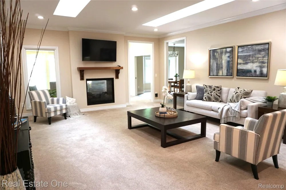 1755 Gray Twig Lane Milford Charter Township, MI 48381