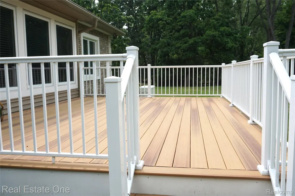 1755 Gray Twig Lane Milford Charter Township, MI 48381