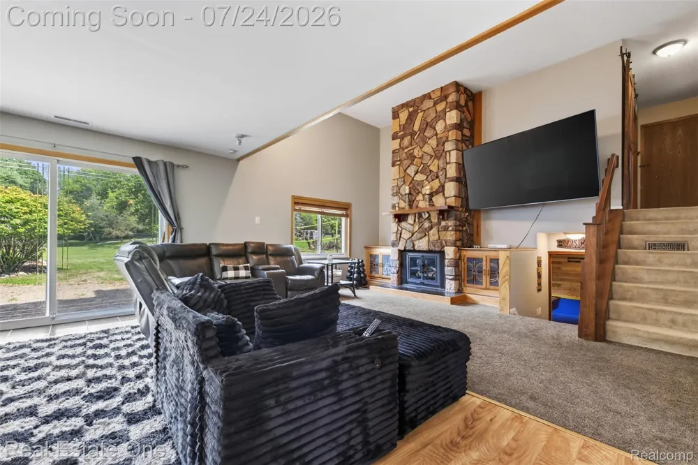 11201 Horton Road Groveland Township, MI 48442