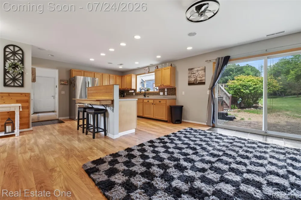 11201 Horton Road Groveland Township, MI 48442