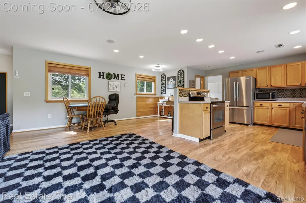 11201 Horton Road Groveland Township, MI 48442