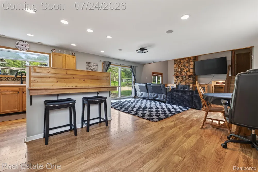 11201 Horton Road Groveland Township, MI 48442