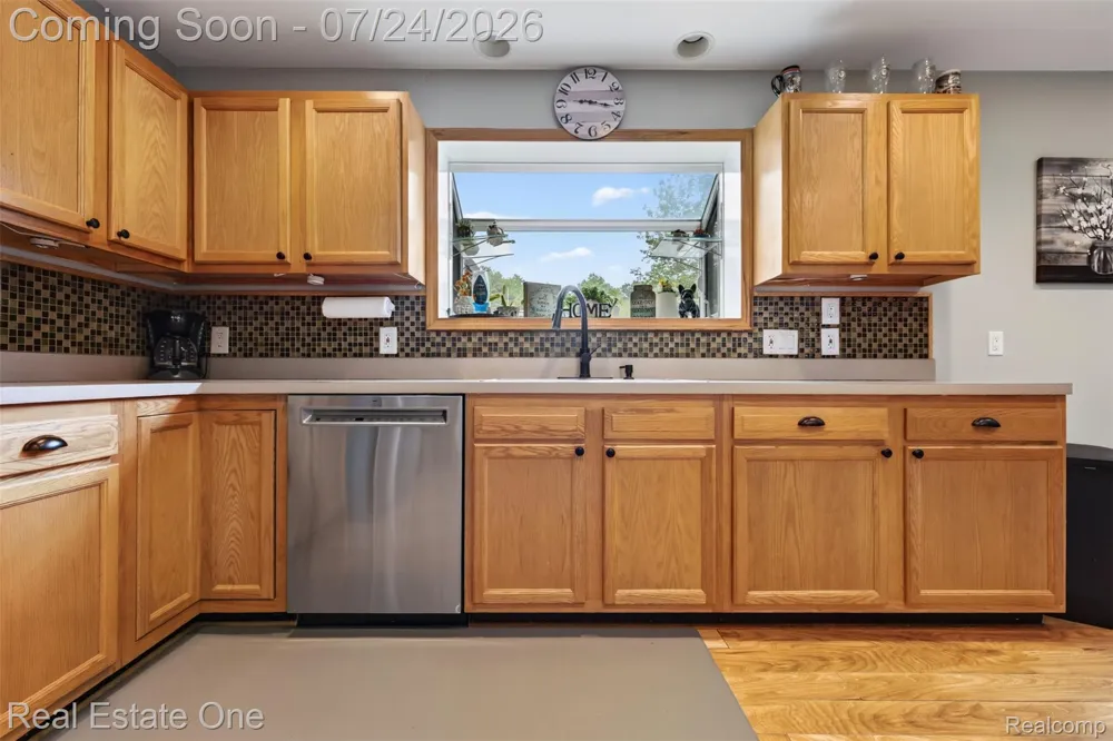 11201 Horton Road Groveland Township, MI 48442