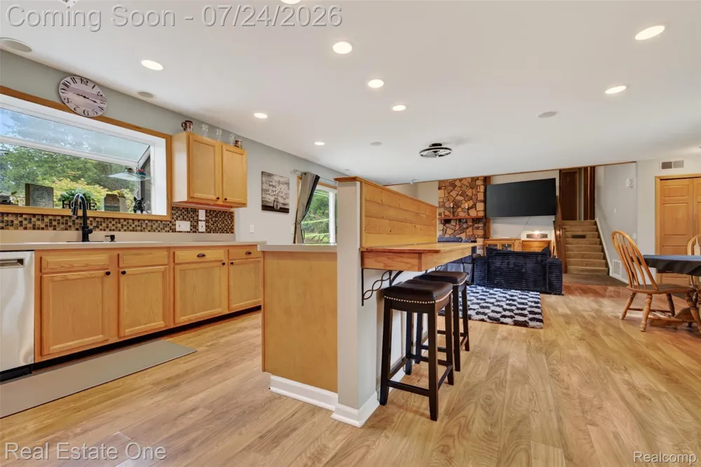 11201 Horton Road Groveland Township, MI 48442
