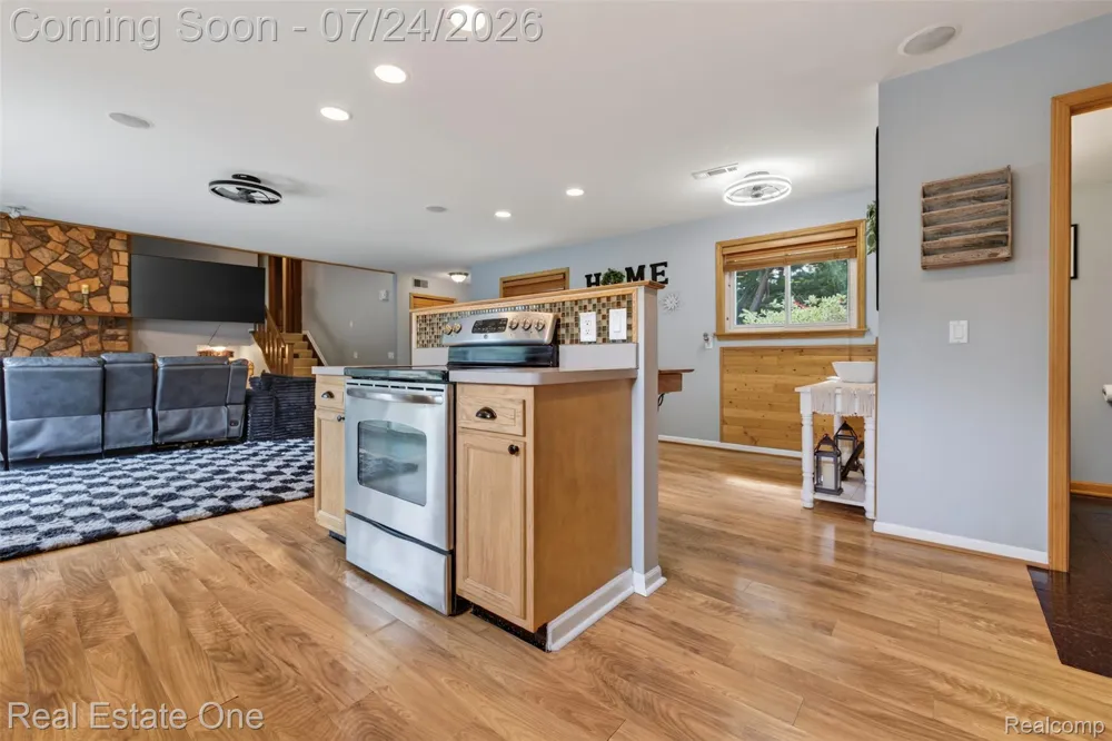 11201 Horton Road Groveland Township, MI 48442