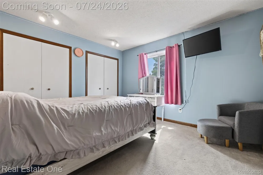 11201 Horton Road Groveland Township, MI 48442