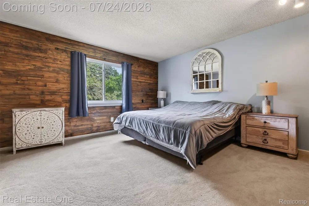 11201 Horton Road Groveland Township, MI 48442
