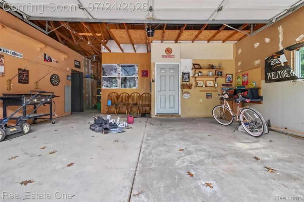 11201 Horton Road Groveland Township, MI 48442