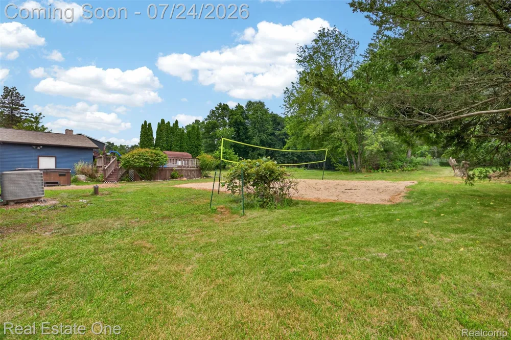 11201 Horton Road Groveland Township, MI 48442