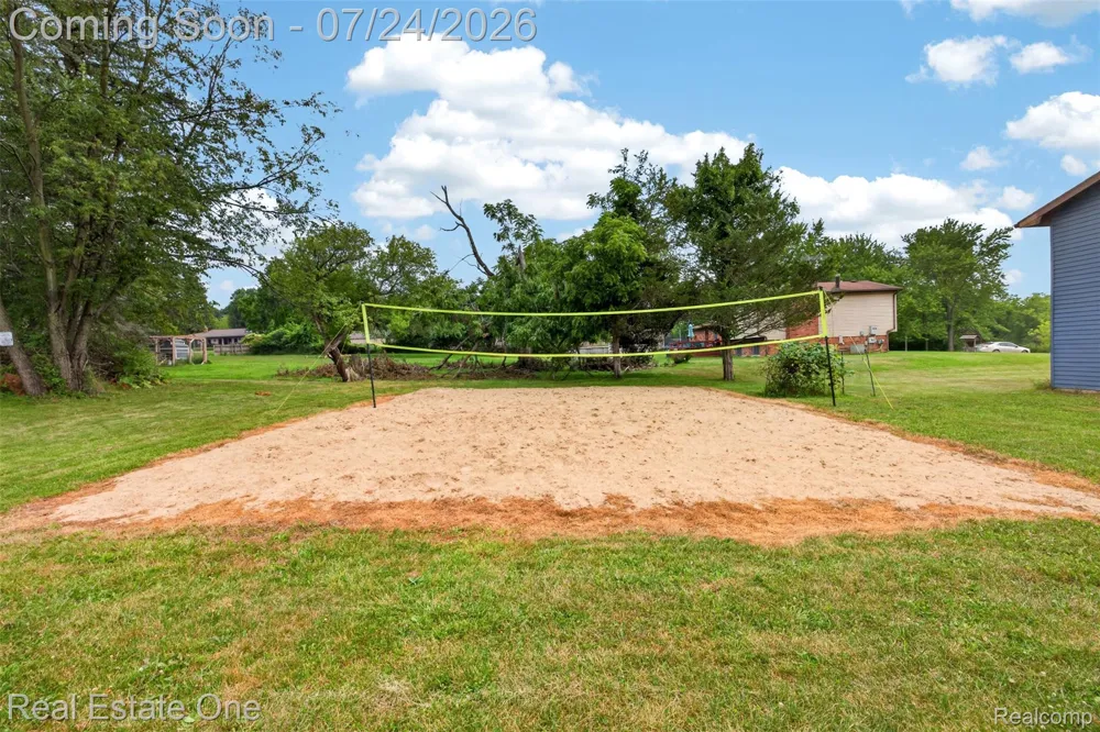 11201 Horton Road Groveland Township, MI 48442