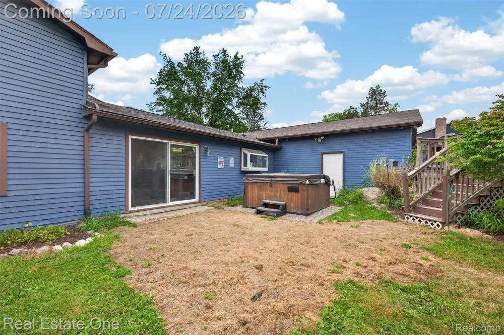 11201 Horton Road Groveland Township, MI 48442