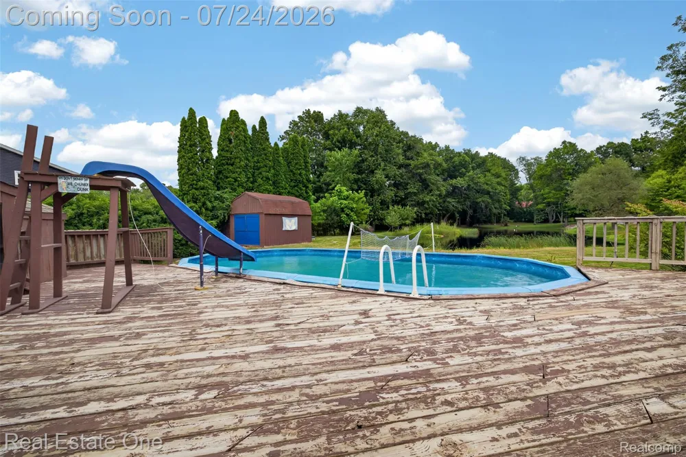 11201 Horton Road Groveland Township, MI 48442