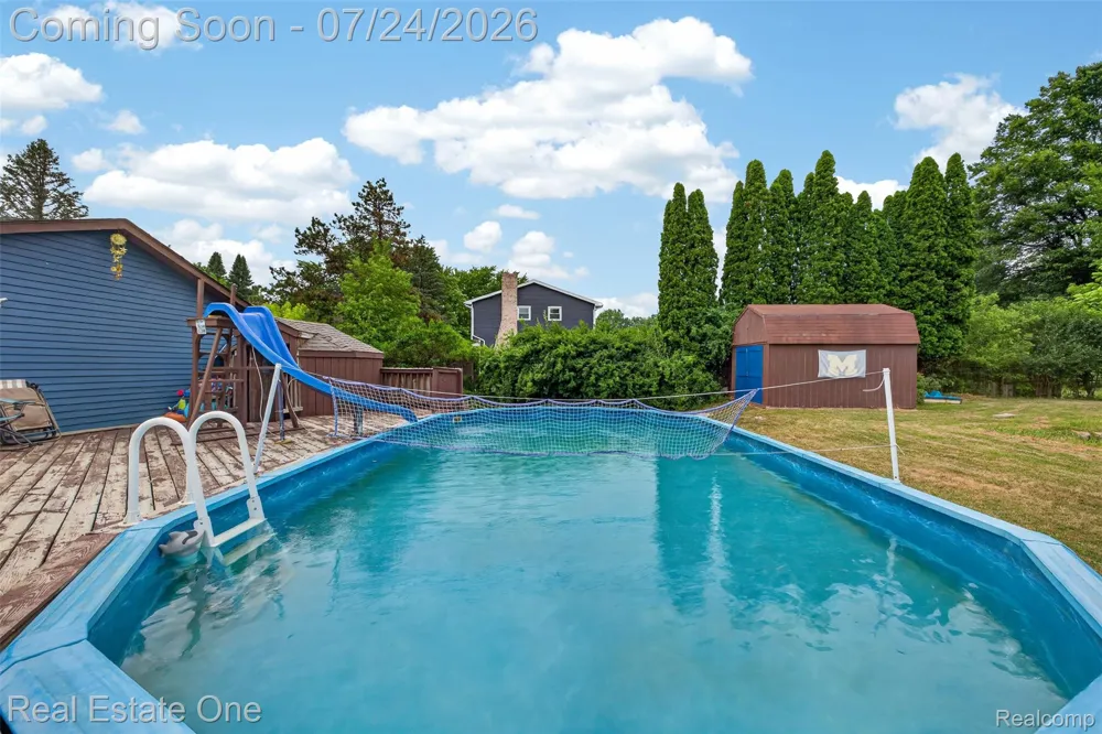 11201 Horton Road Groveland Township, MI 48442
