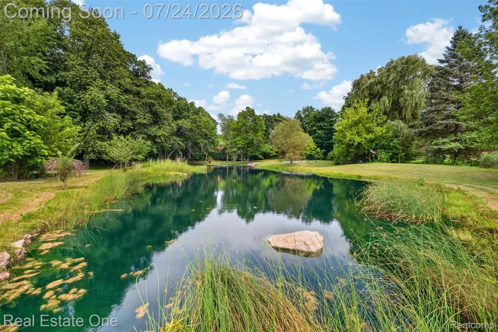 11201 Horton Road Groveland Township, MI 48442