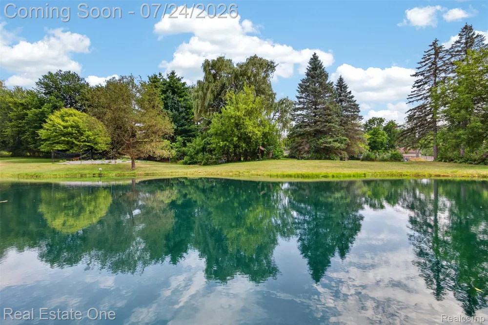 11201 Horton Road Groveland Township, MI 48442