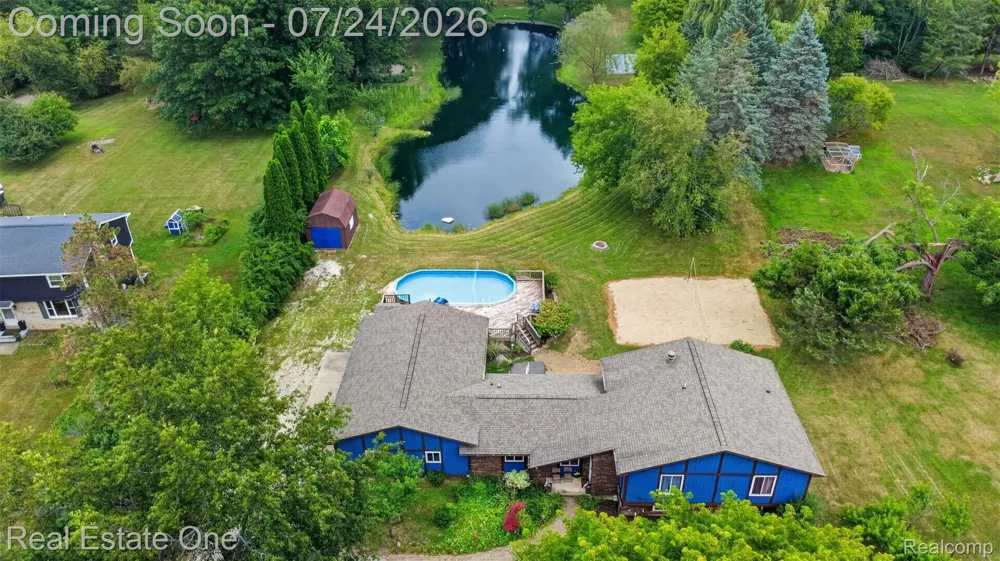 11201 Horton Road Groveland Township, MI 48442