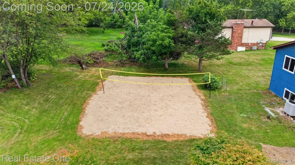 11201 Horton Road Groveland Township, MI 48442