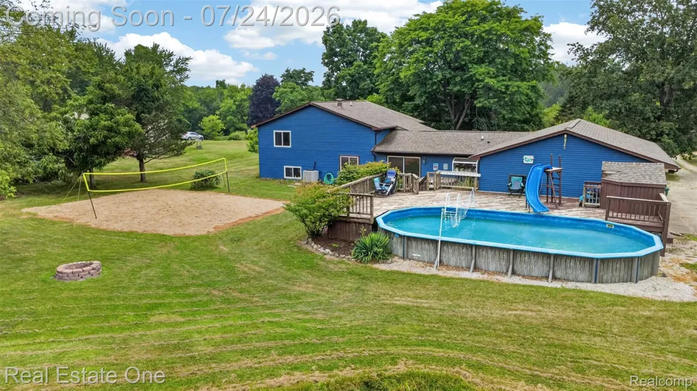 11201 Horton Road Groveland Township, MI 48442