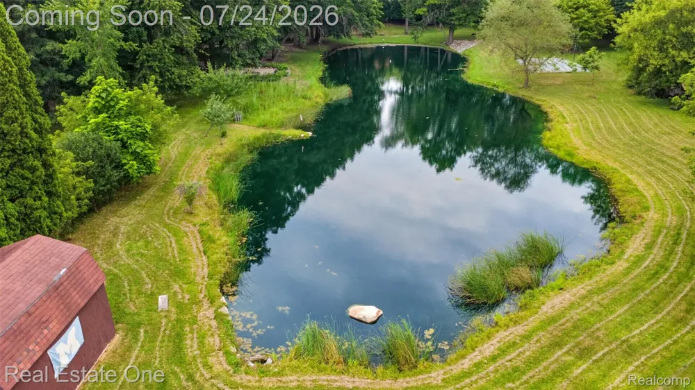 11201 Horton Road Groveland Township, MI 48442