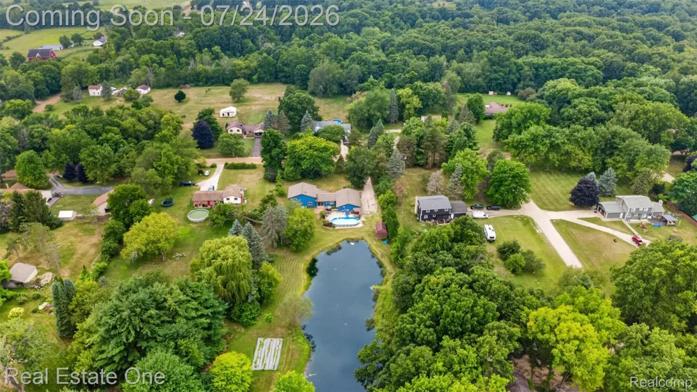 11201 Horton Road Groveland Township, MI 48442