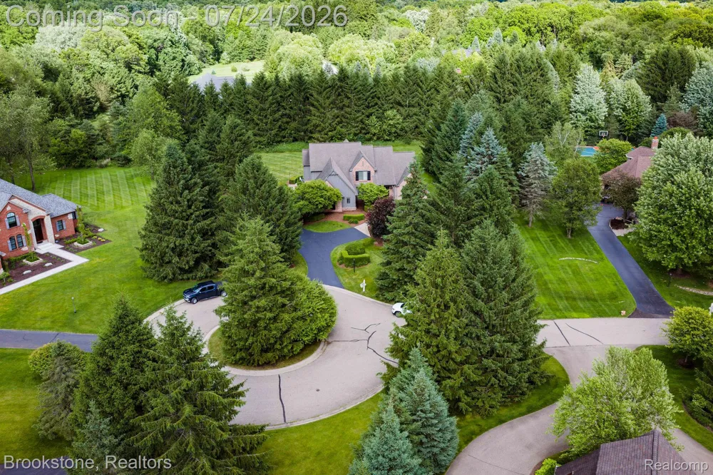 7768 Somerhill Lane Springfield Charter Township, MI 48348