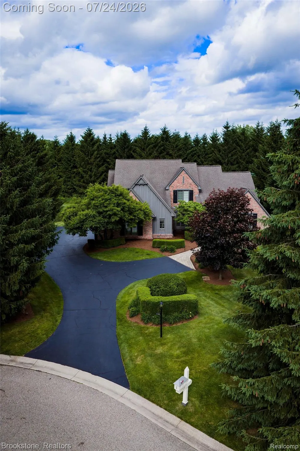 7768 Somerhill Lane Springfield Charter Township, MI 48348