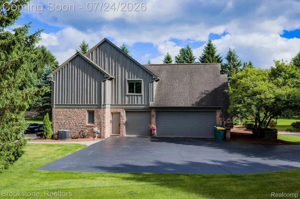 7768 Somerhill Lane Springfield Charter Township, MI 48348