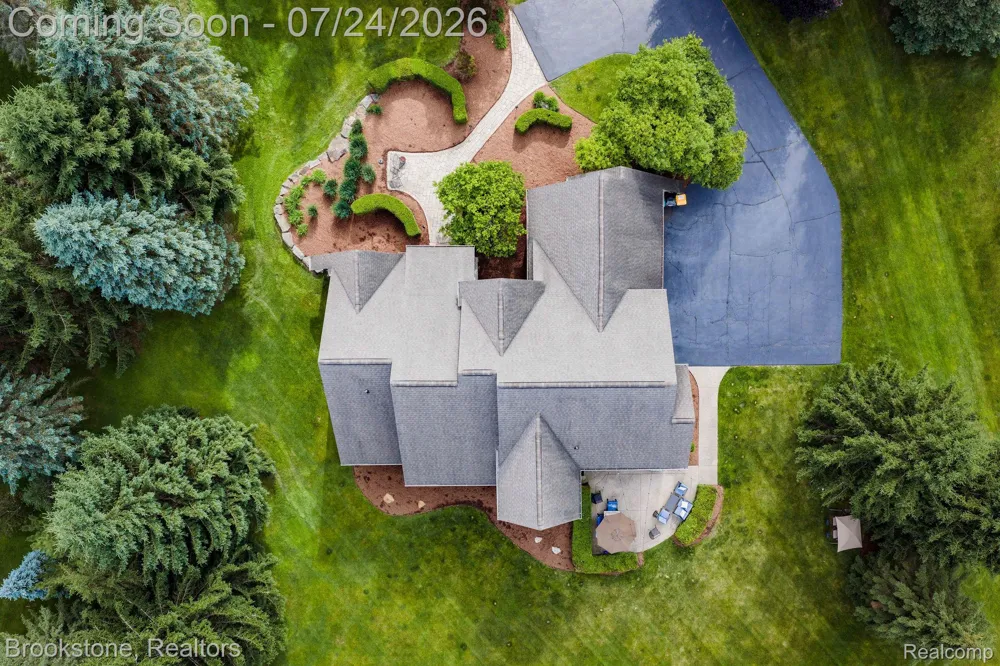 7768 Somerhill Lane Springfield Charter Township, MI 48348