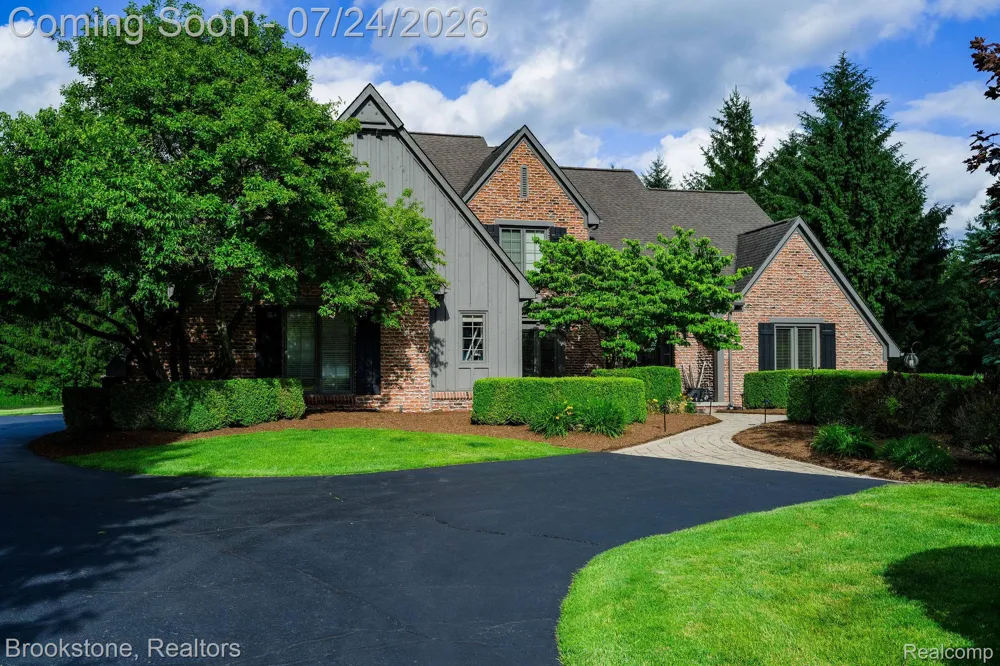 7768 Somerhill Lane Springfield Charter Township, MI 48348