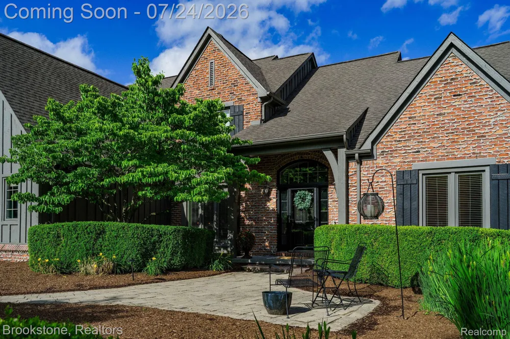 7768 Somerhill Lane Springfield Charter Township, MI 48348