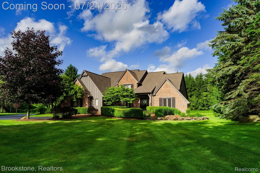 7768 Somerhill Lane Springfield Charter Township, MI 48348