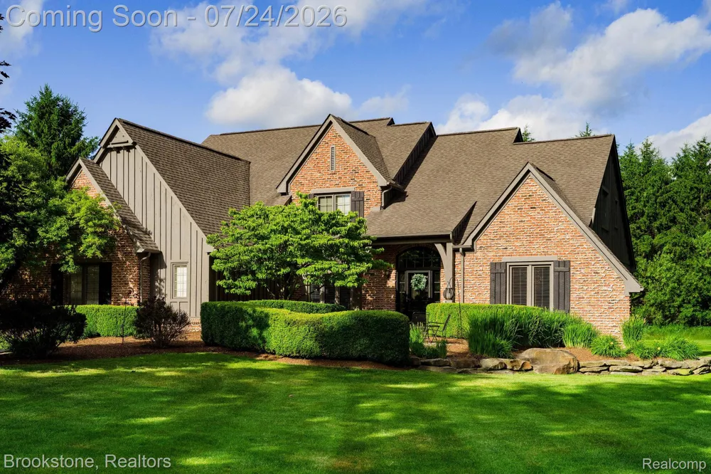 7768 Somerhill Lane Springfield Charter Township, MI 48348