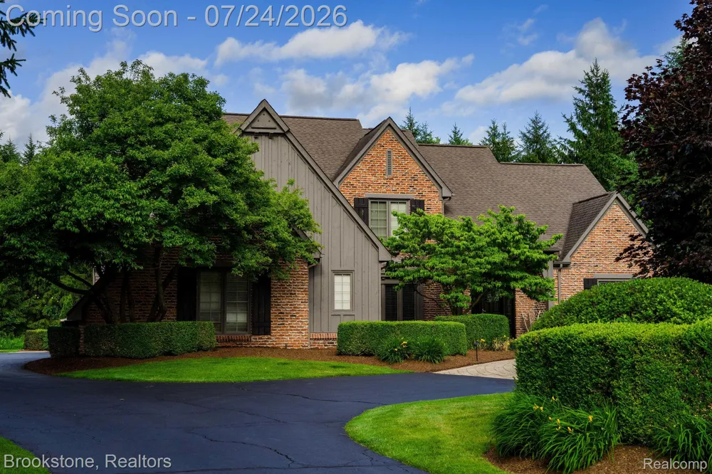 7768 Somerhill Lane Springfield Charter Township, MI 48348