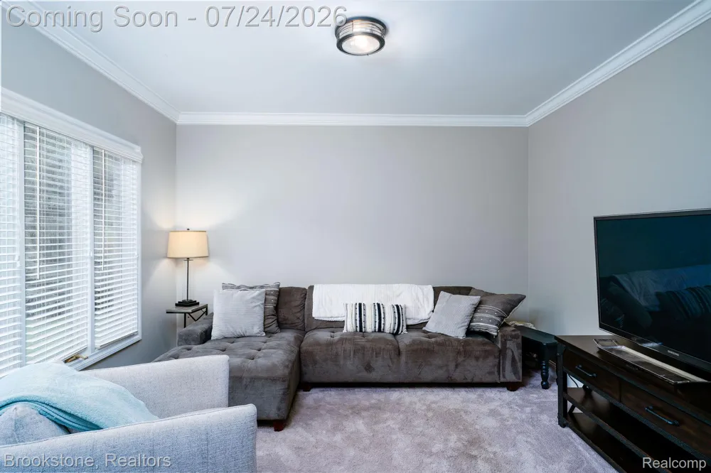 7768 Somerhill Lane Springfield Charter Township, MI 48348