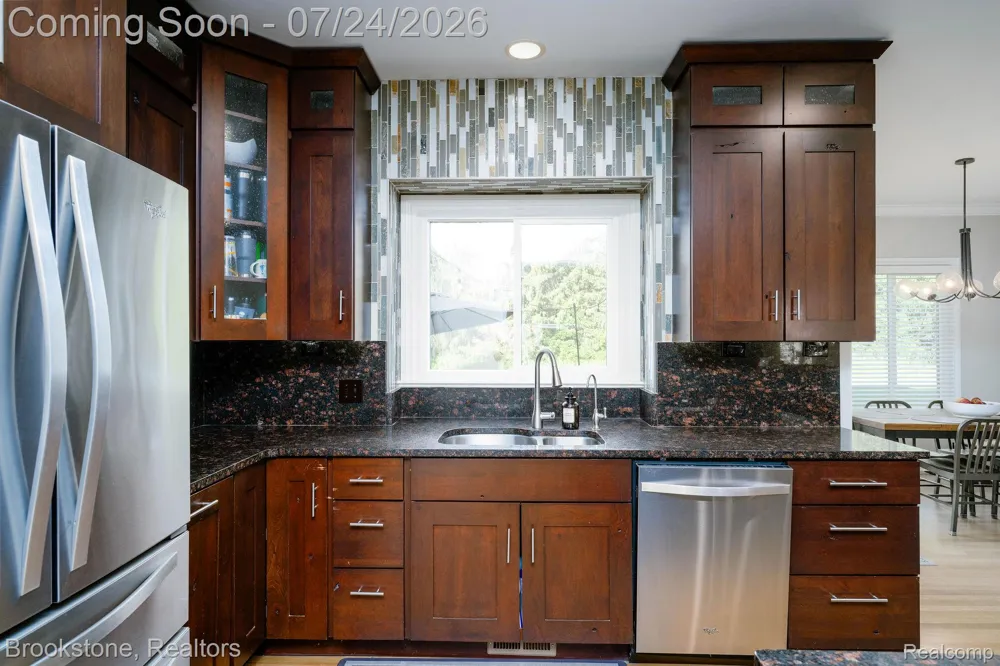 7768 Somerhill Lane Springfield Charter Township, MI 48348