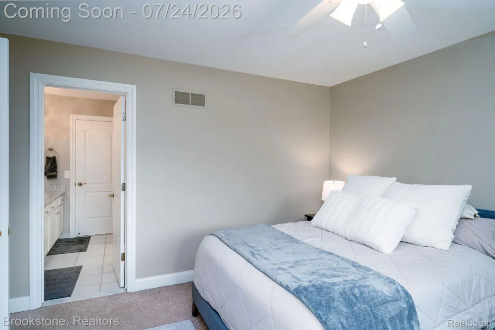 7768 Somerhill Lane Springfield Charter Township, MI 48348