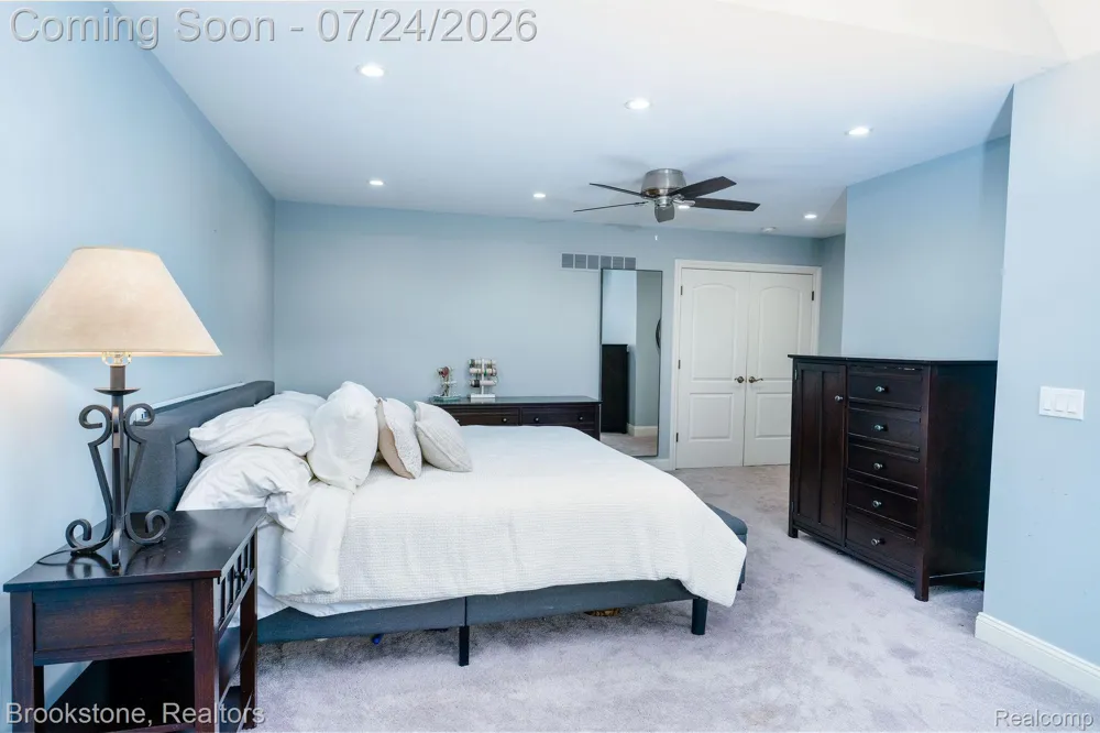 7768 Somerhill Lane Springfield Charter Township, MI 48348
