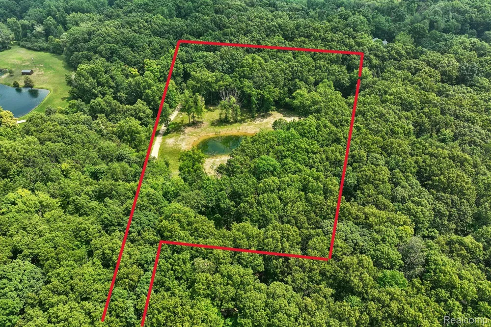 777 S Brandt Road Groveland Township, MI 48462