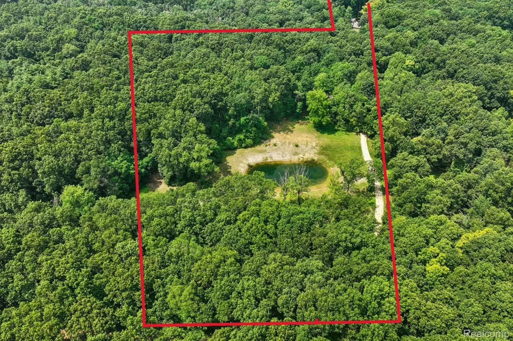 777 S Brandt Road Groveland Township, MI 48462