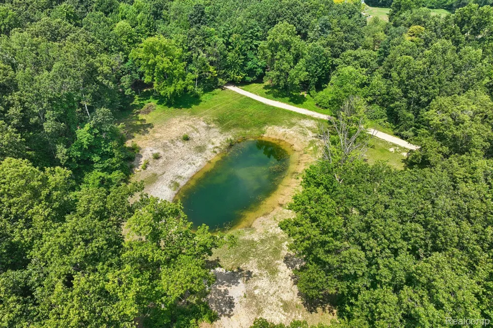 777 S Brandt Road Groveland Township, MI 48462