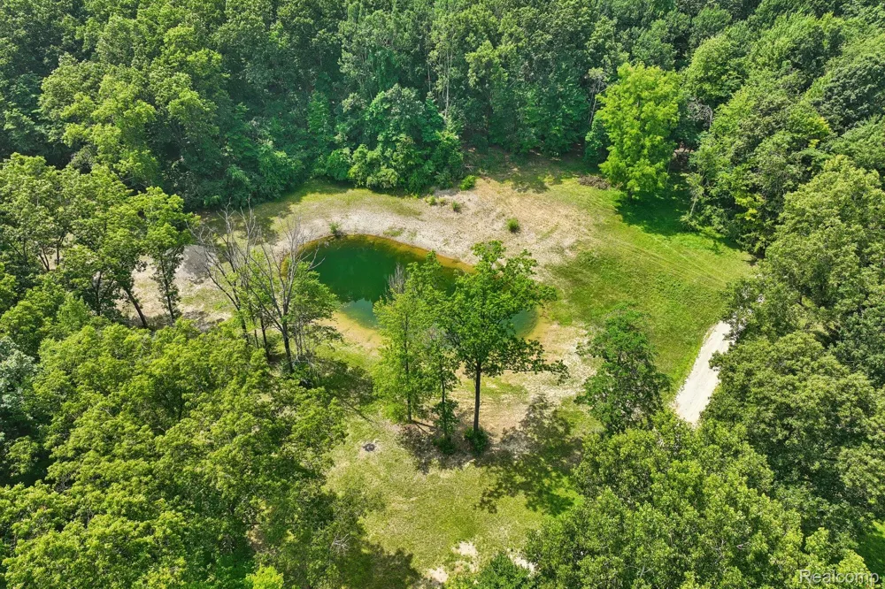 777 S Brandt Road Groveland Township, MI 48462