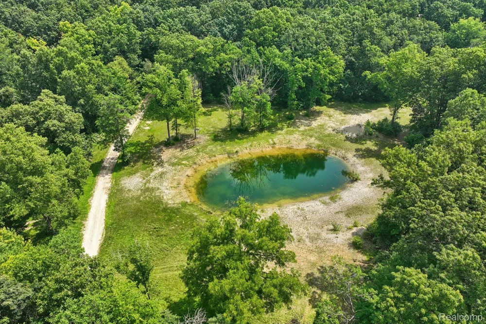 777 S Brandt Road Groveland Township, MI 48462