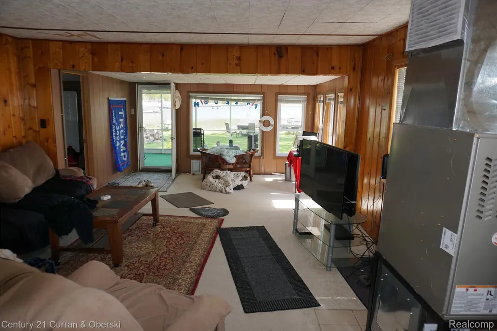 11853 Patterson Lake Dr Unadilla Township, MI 48169