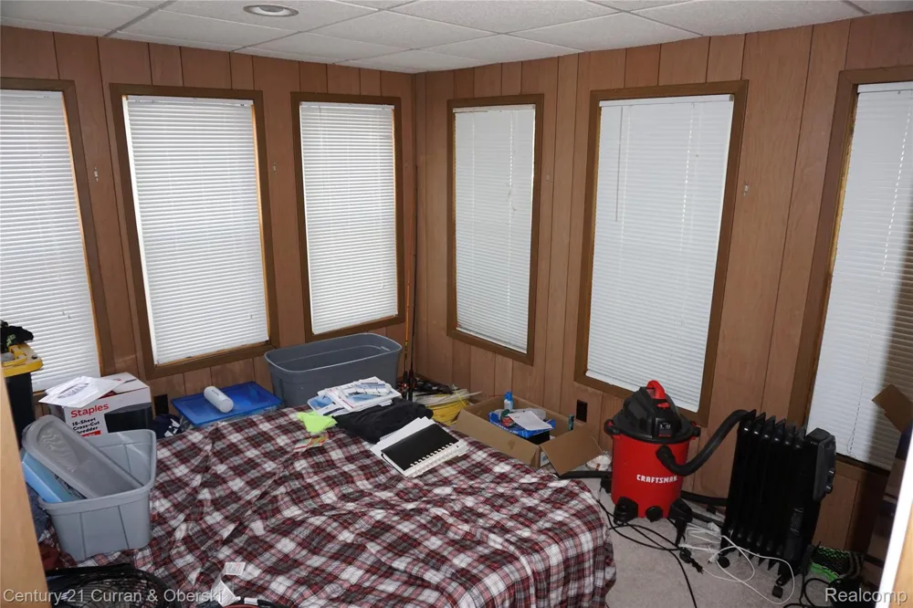 11853 Patterson Lake Dr Unadilla Township, MI 48169
