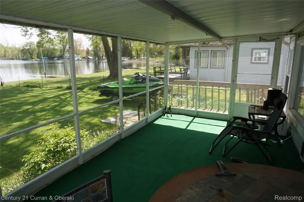 11853 Patterson Lake Dr Unadilla Township, MI 48169