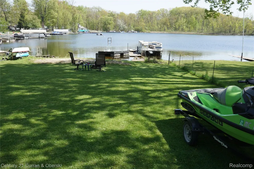 11853 Patterson Lake Dr Unadilla Township, MI 48169