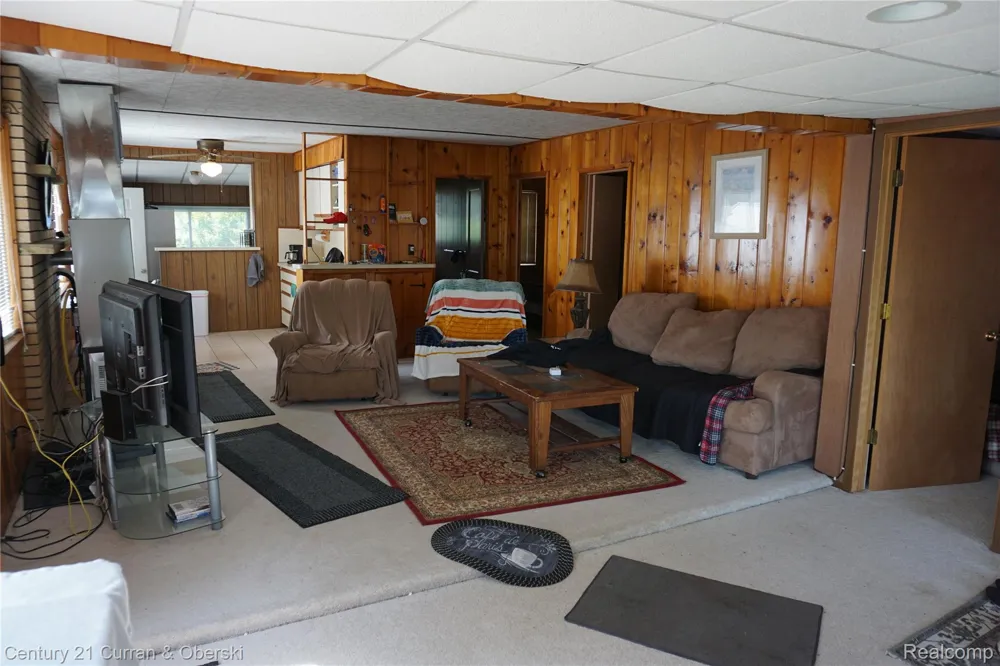 11853 Patterson Lake Dr Unadilla Township, MI 48169