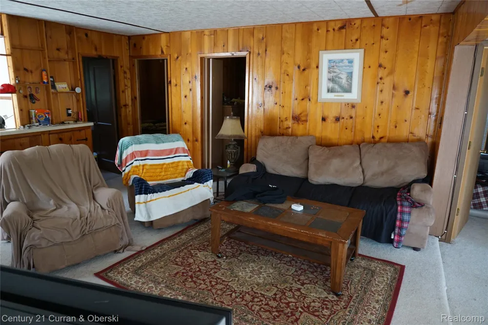 11853 Patterson Lake Dr Unadilla Township, MI 48169
