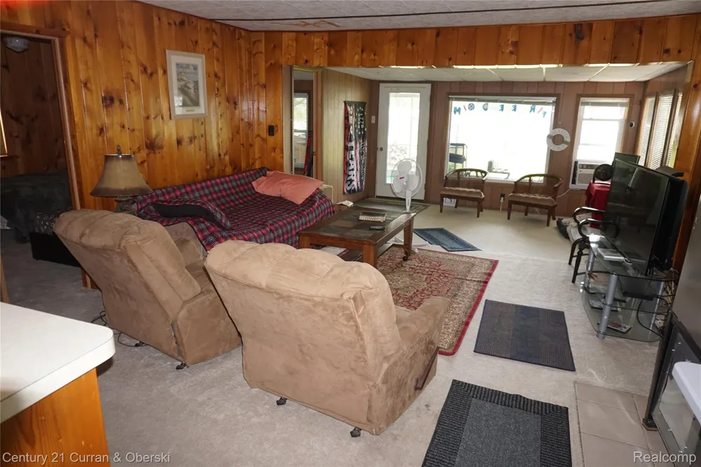 11853 Patterson Lake Dr Unadilla Township, MI 48169
